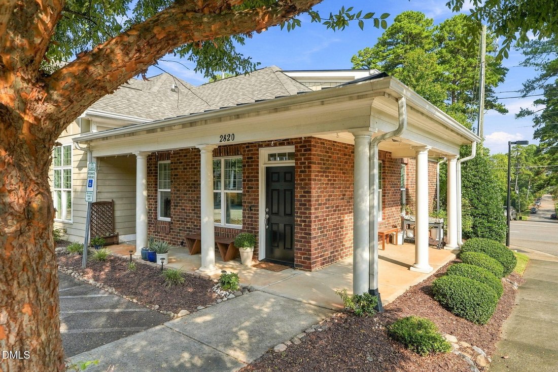 Townhouse in Raleigh, North Carolina, United States 2 - 18952847
