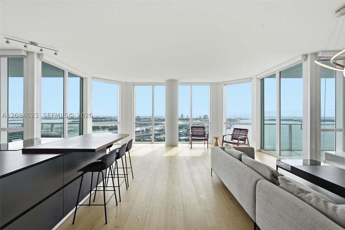 Condo in Miami, Florida, United States 1 - 18952656