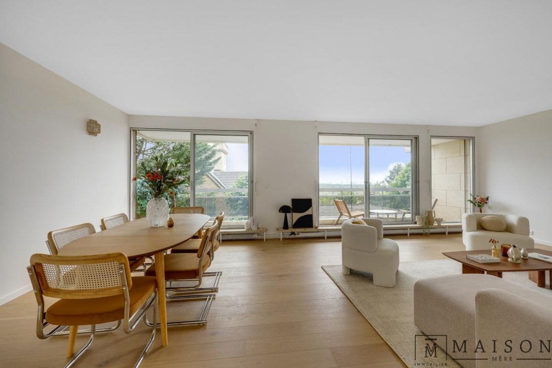 Apartment in Centre Ville, Suresnes, France 2 - 18949727