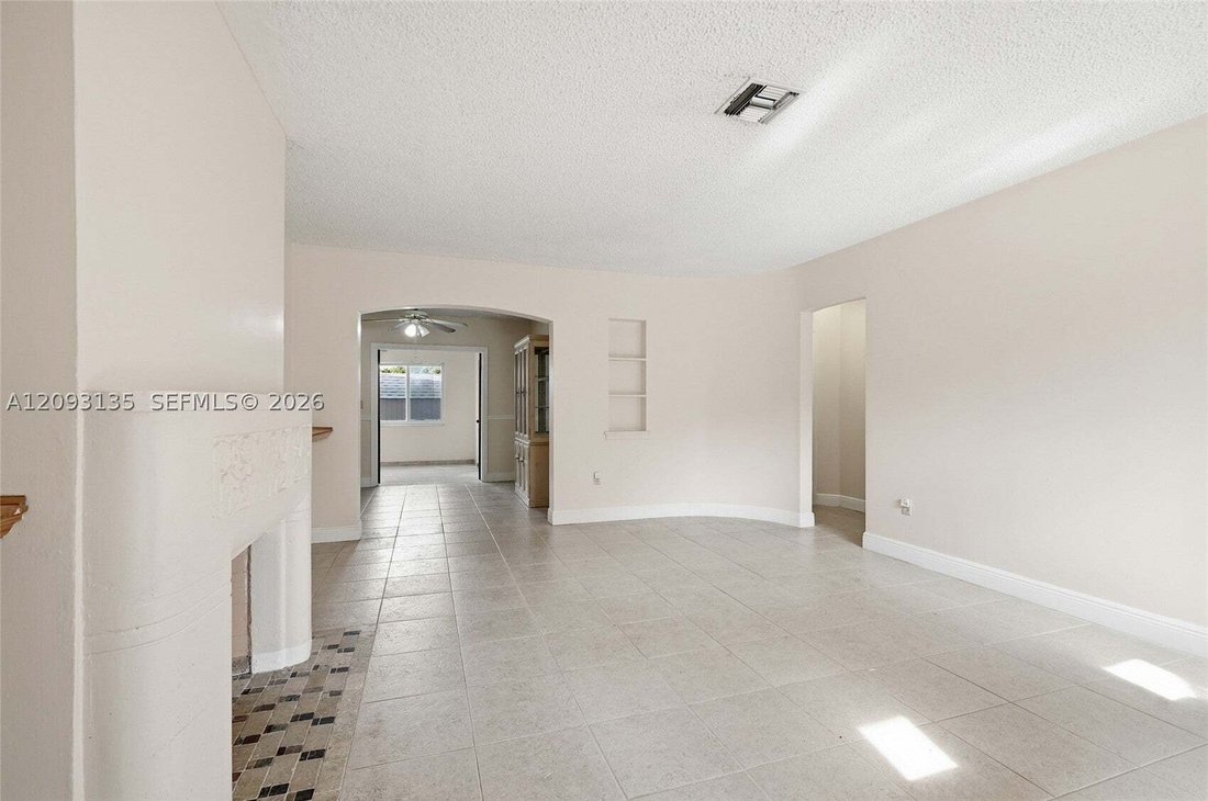 House in Miami, Florida, United States 5 - 18952681