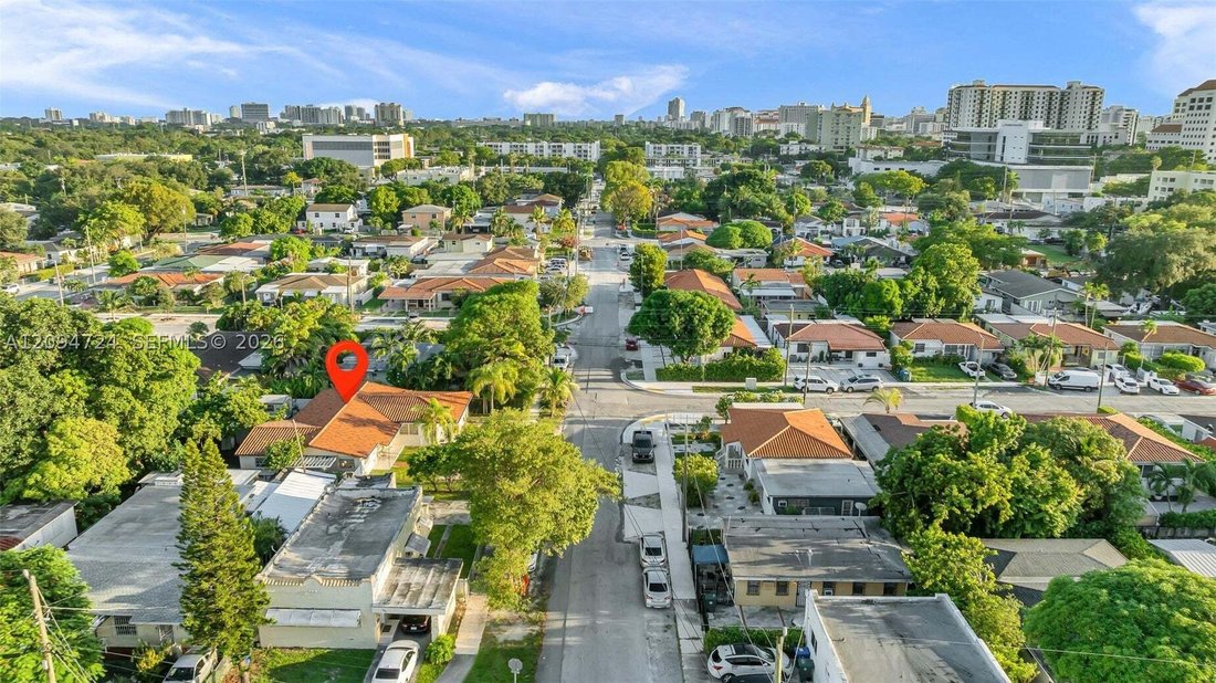 House in Miami, Florida, United States 3 - 18948572