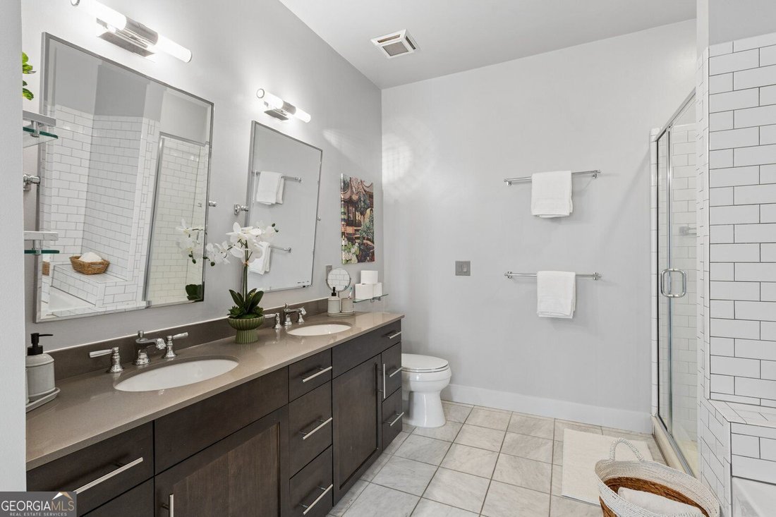 Condo in Atlanta, Georgia, United States 5 - 18953898