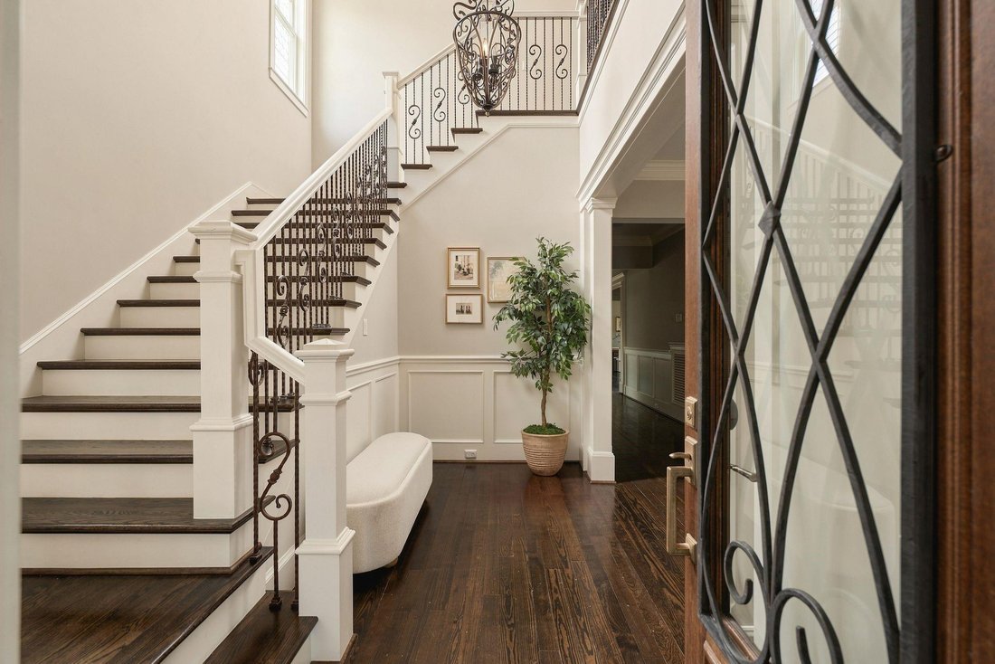 House in Houston, Texas, United States 3 - 18949332