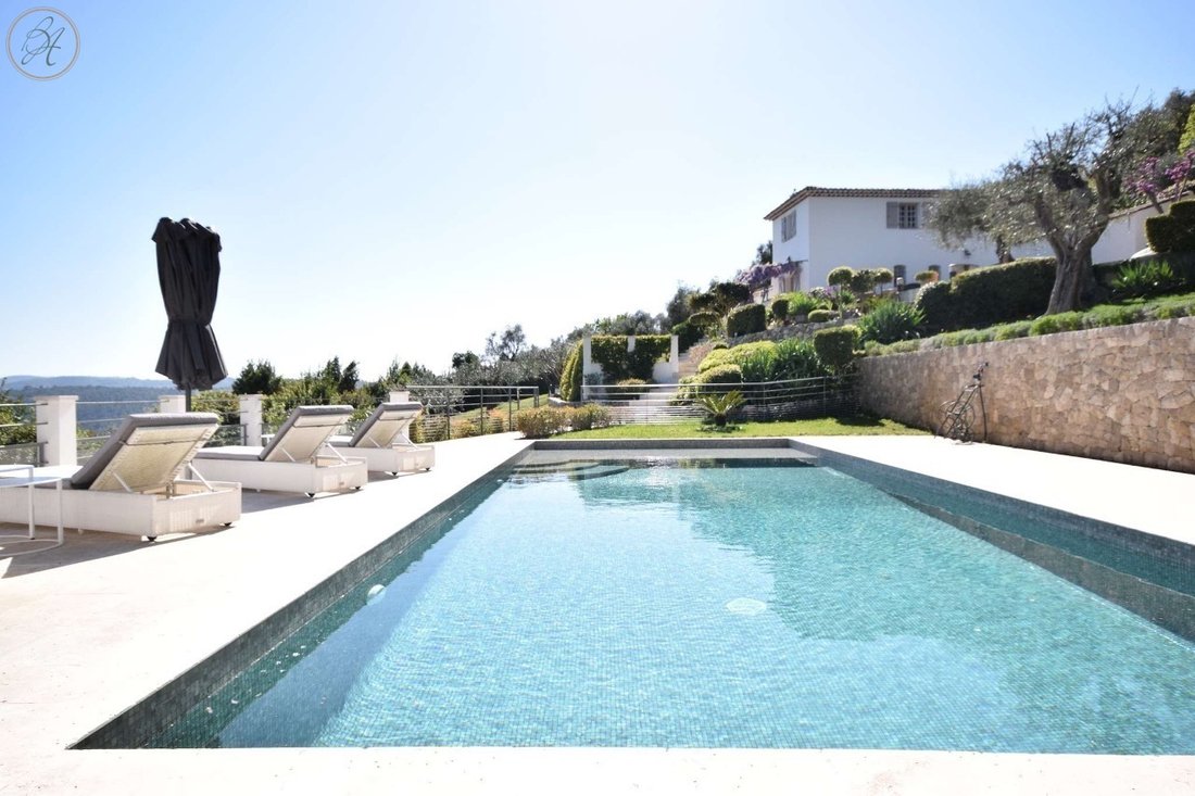 Villa in Grasse, Provence-Alpes-Côte d'Azur, France 1 - 18953882