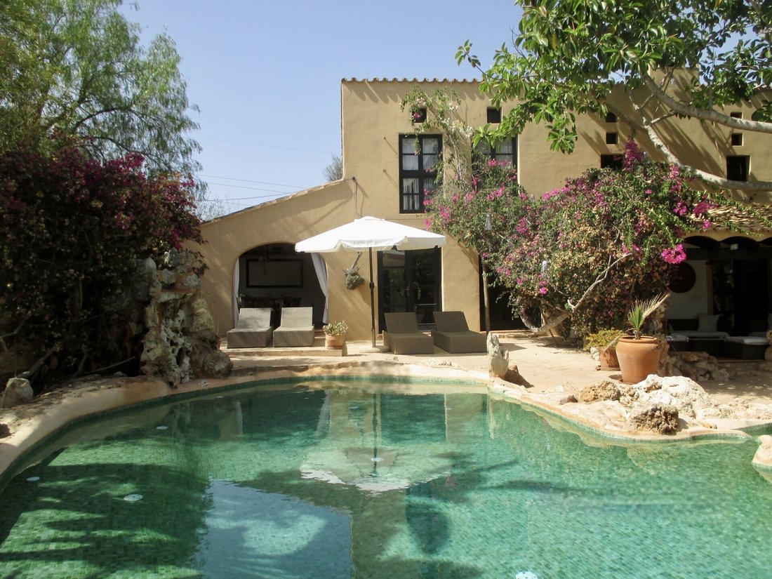 Finca in Santanyi, Balearic Islands, Spain 2 - 18954439
