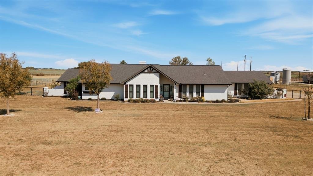 House in Pilot Point, Texas, United States 2 - 18949152