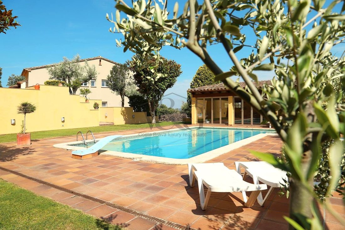 Villa in Pals, Catalonia, Spain 2 - 18948809