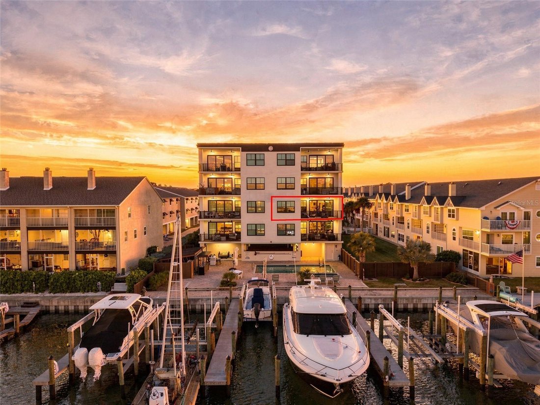 Condo in St. Petersburg, Florida, United States 1 - 18952296
