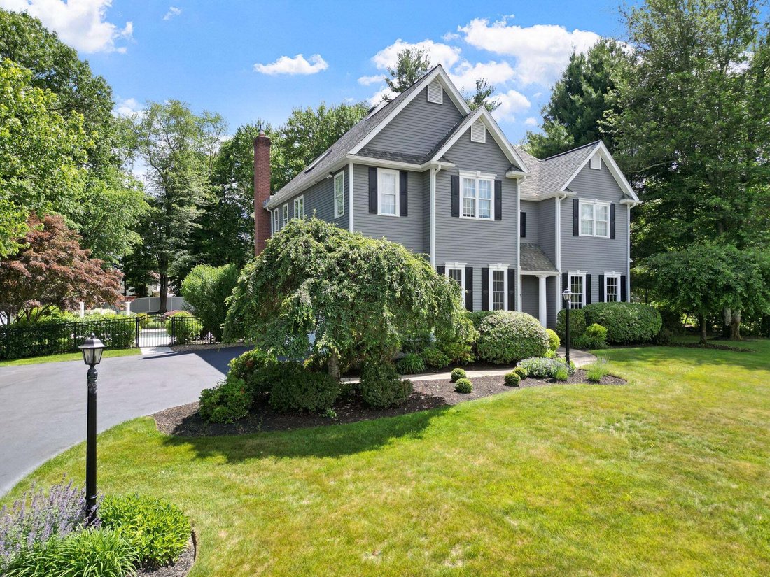 House in Medway, Massachusetts, United States 1 - 18948390