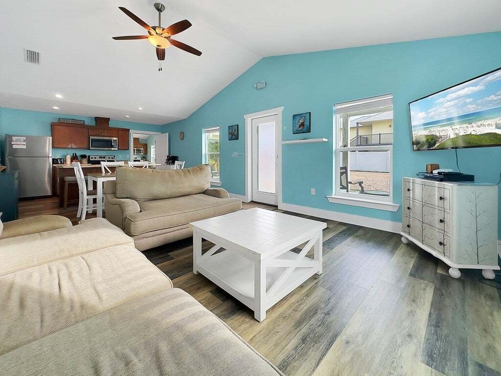 Port St. Joe, Florida, United States 4 - 18948483