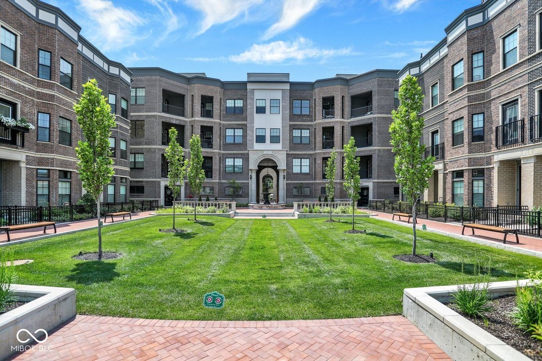 Condo in Carmel, Indiana, United States 1 - 18948383