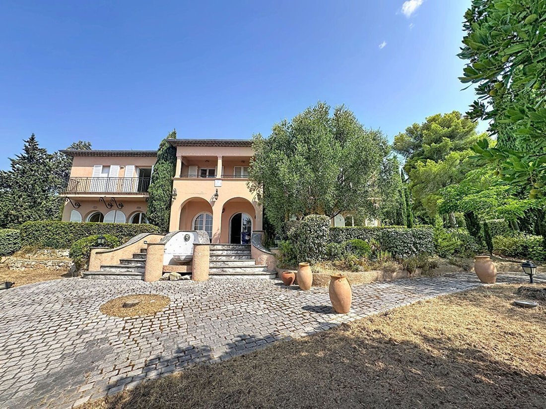 Villa in Ecarts, Roquebrune-sur-Argens, France 2 - 18954317