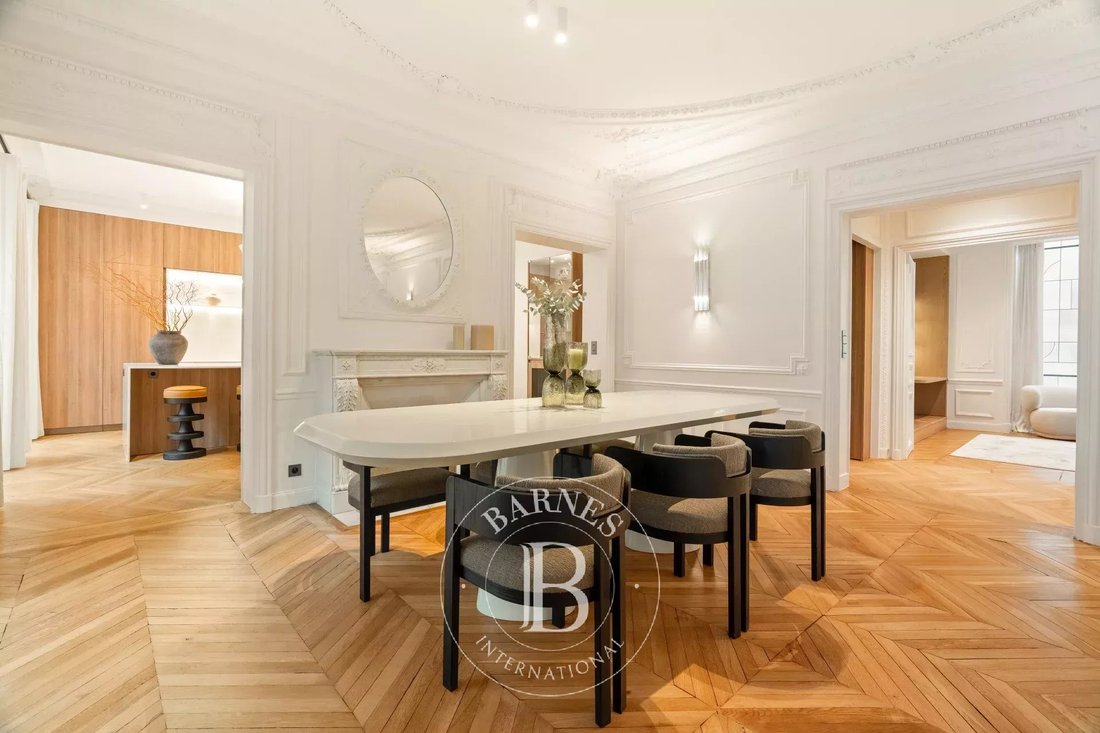Apartment in Chaillot, Paris 16e Arrondissement, Paris 2 - 18948512
