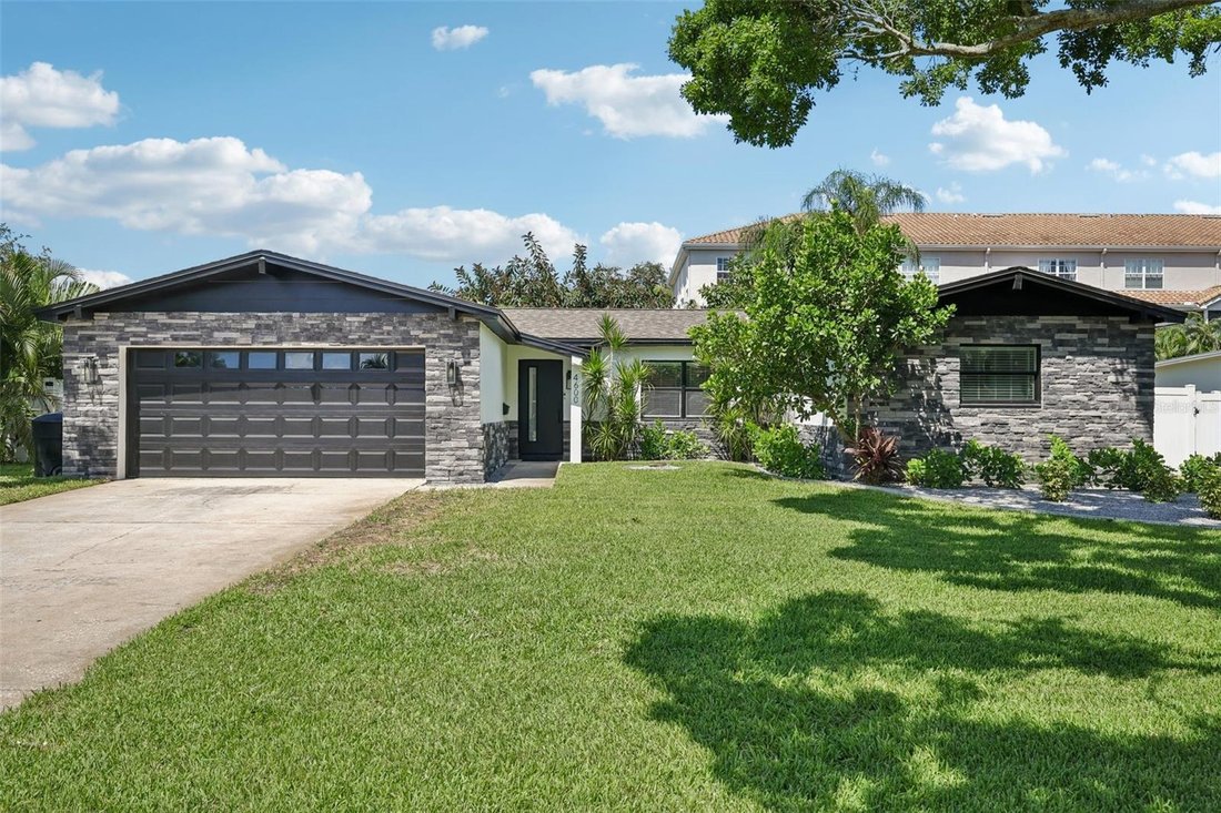 House in St. Petersburg, Florida, United States 2 - 18948895