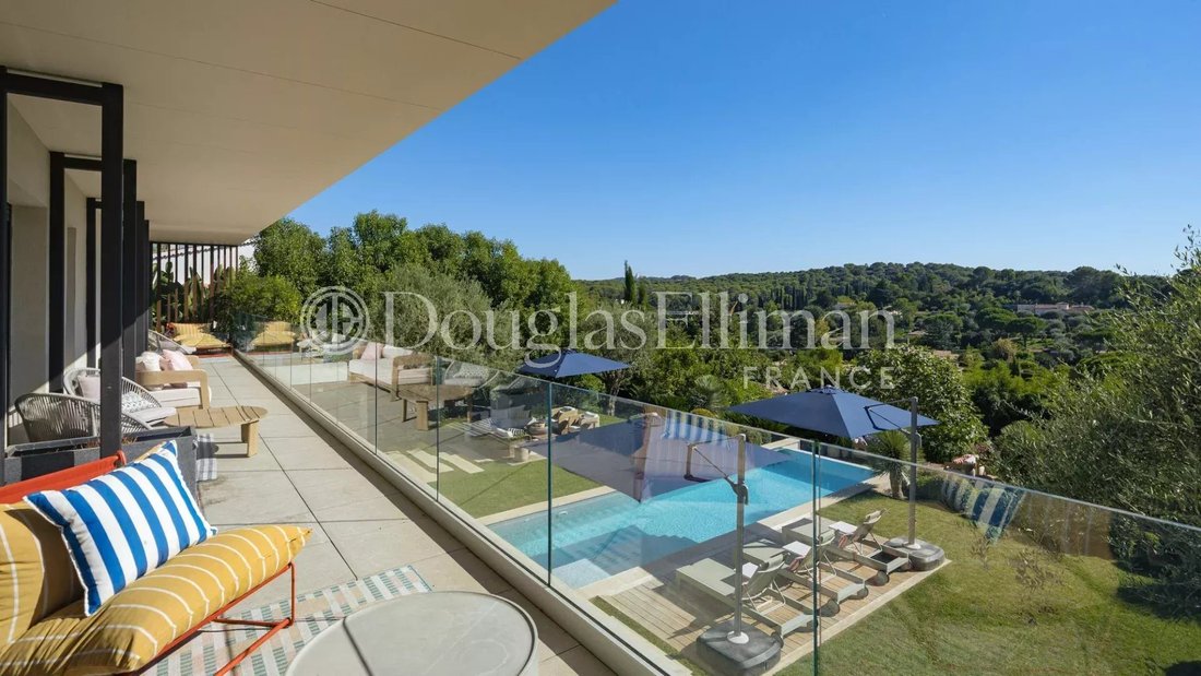 Villa in Mougins, Provence-Alpes-Côte d'Azur, France 5 - 18950155