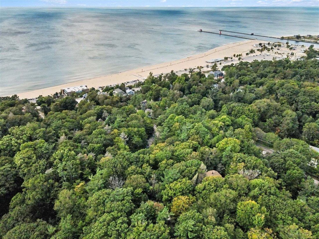 House in Grand Haven, Michigan, United States 3 - 18952903