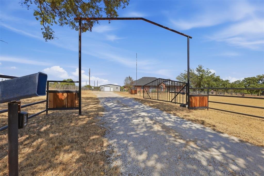 House in Weatherford, Texas, United States 3 - 18949127