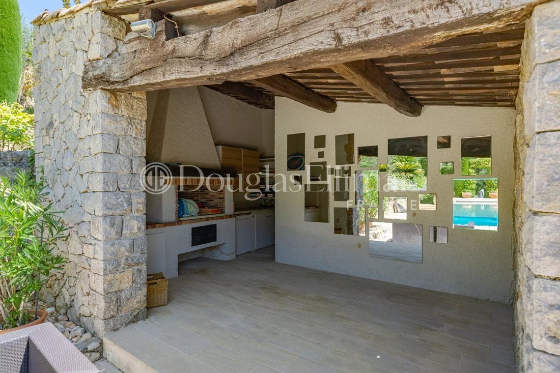 Villa in Châteauneuf-Grasse, Provence-Alpes-Côte d'Azur, France 4 - 15976249