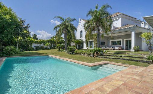 Villa in San Pedro de Alcántara, Andalusien, Spanien 1