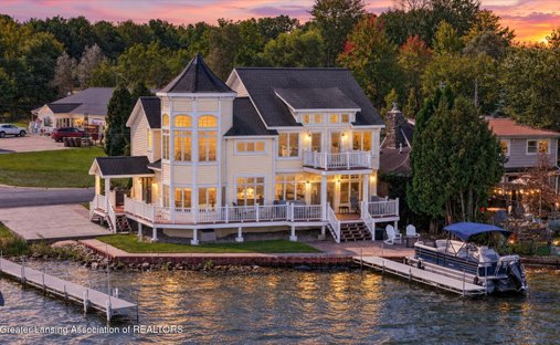 House in Albion, Michigan, United States 1