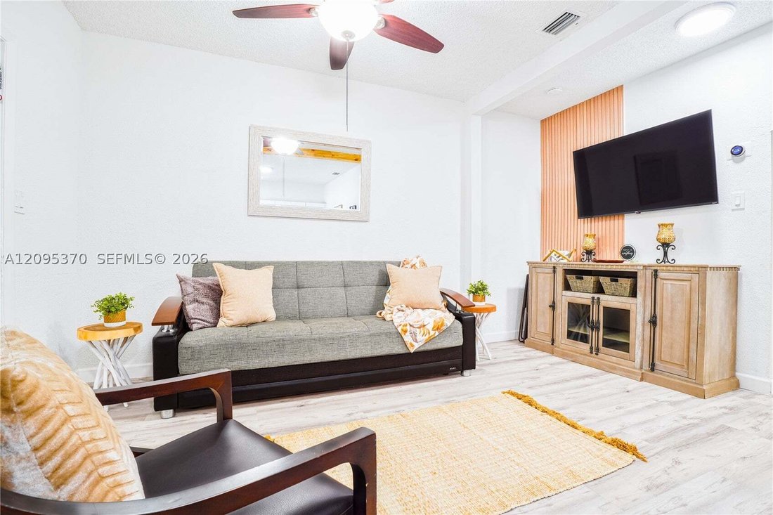 House in Miami, Florida, United States 2 - 18952644