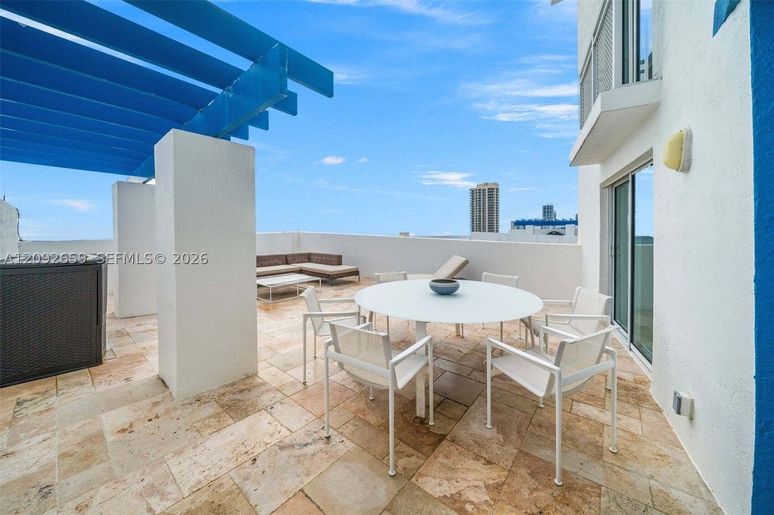 Condo in Miami Beach, Florida, United States 4 - 18952701