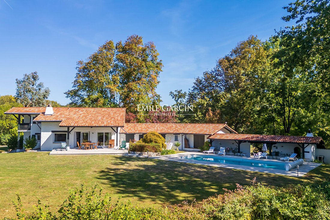 Villa in Arbonne, Nouvelle-Aquitaine, France 1 - 18831677