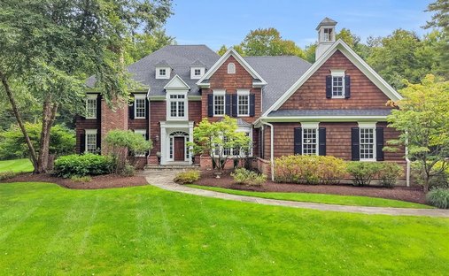 House in Canton, Connecticut, United States 1