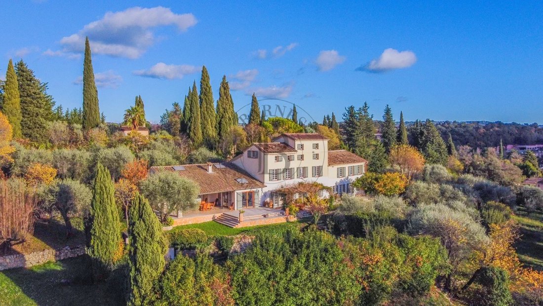 Villa in Grasse, Provence-Alpes-Côte d'Azur, Frankreich 1 - 16890850