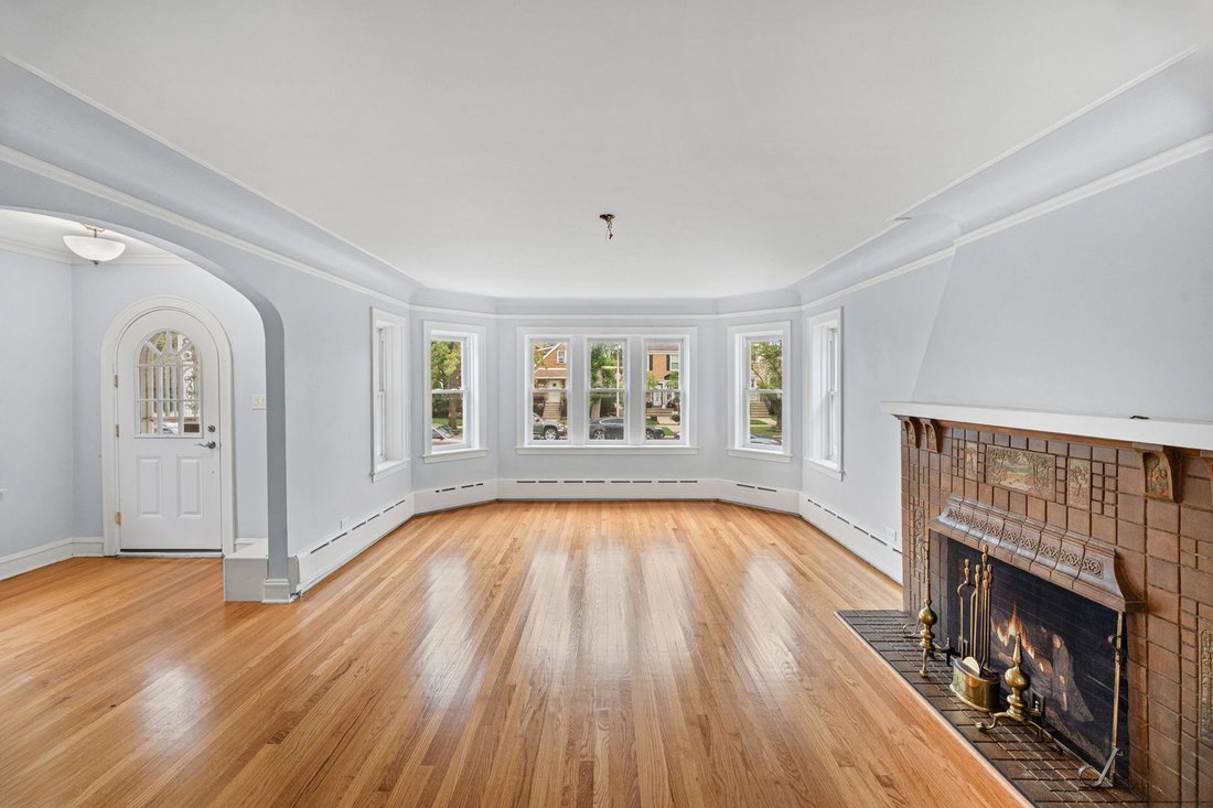 House in Elmwood Park, Illinois, United States 5 - 18953381