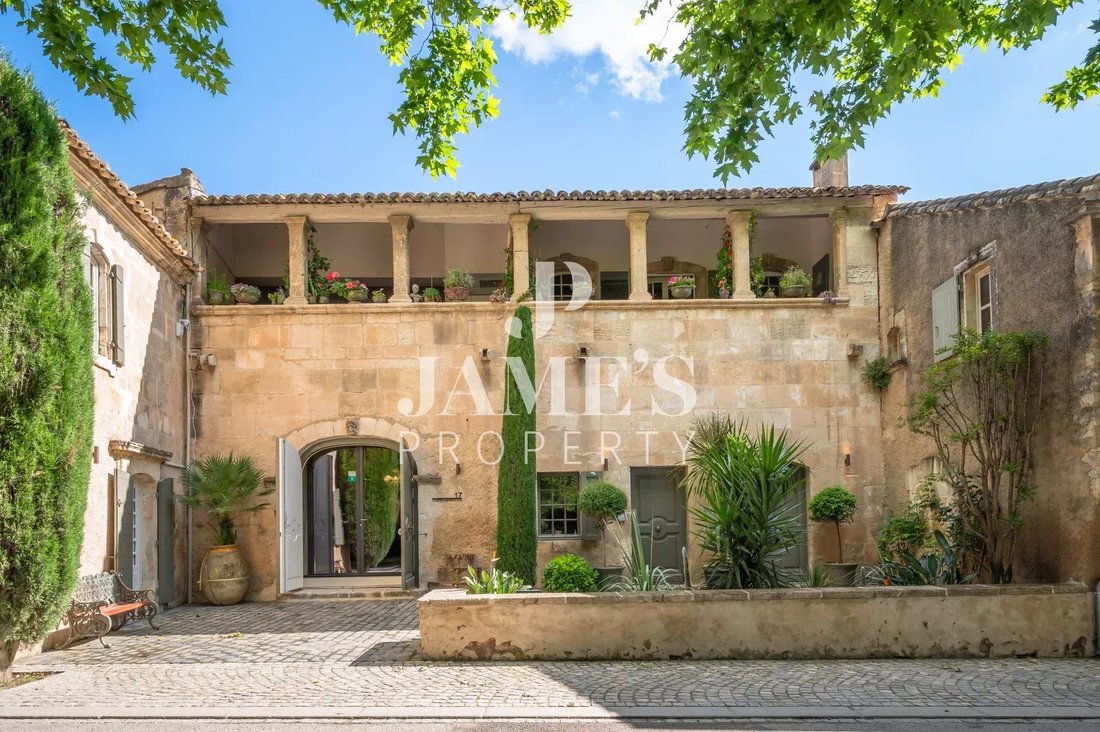 House in Paradou, Provence-Alpes-Côte d'Azur, France 1 - 18406828