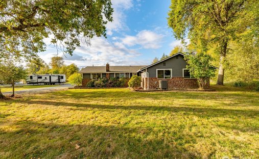 House in Sedro-Woolley, Washington, United States 1