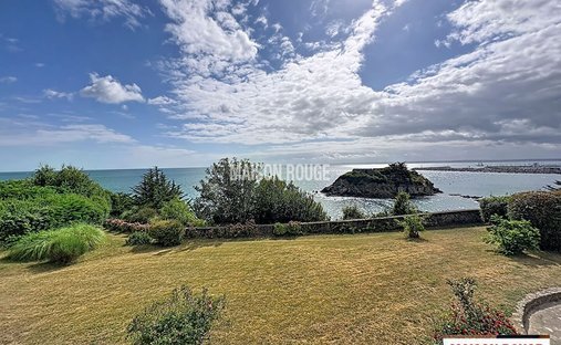 House in Saint-Quay-Portrieux, Brittany, France 1
