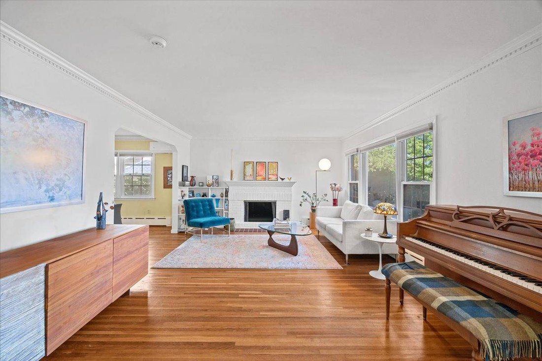 House in New York, New York, United States 2 - 18948442