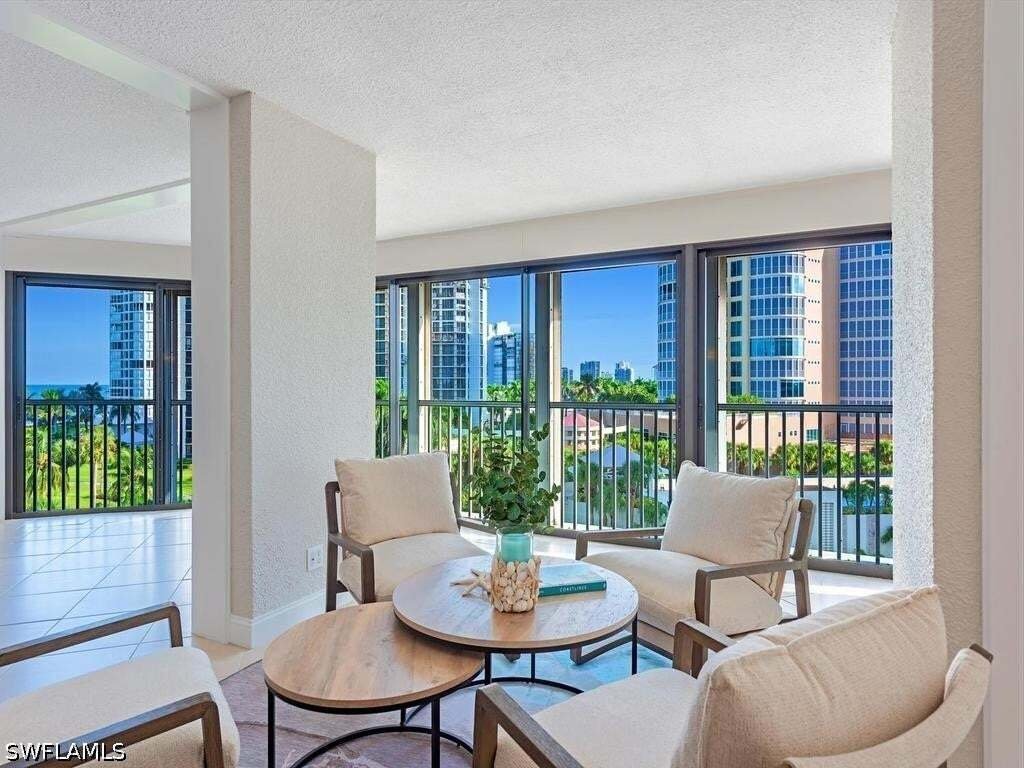 Condo in Naples, Florida, United States 5 - 18948342