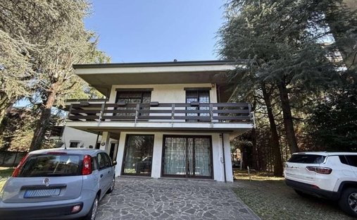 Villa a Centro, Vimercate, Lombardia 1
