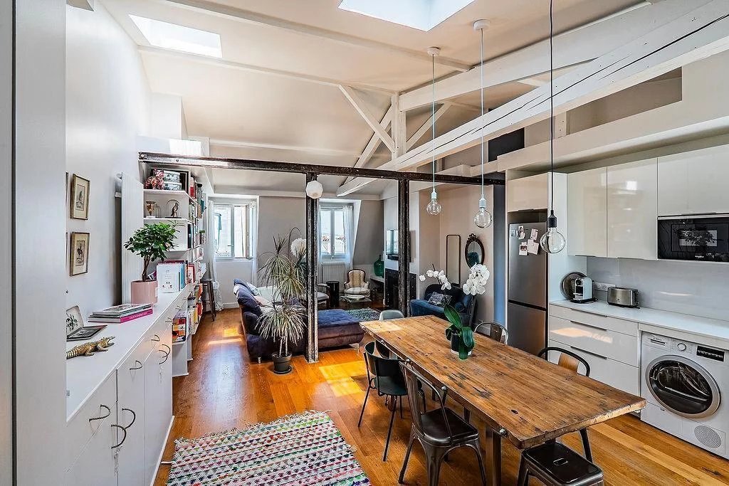 Apartment in La Fourche-Guy Môquet, Paris 17e Arrondissement, Paris 1 - 18950005