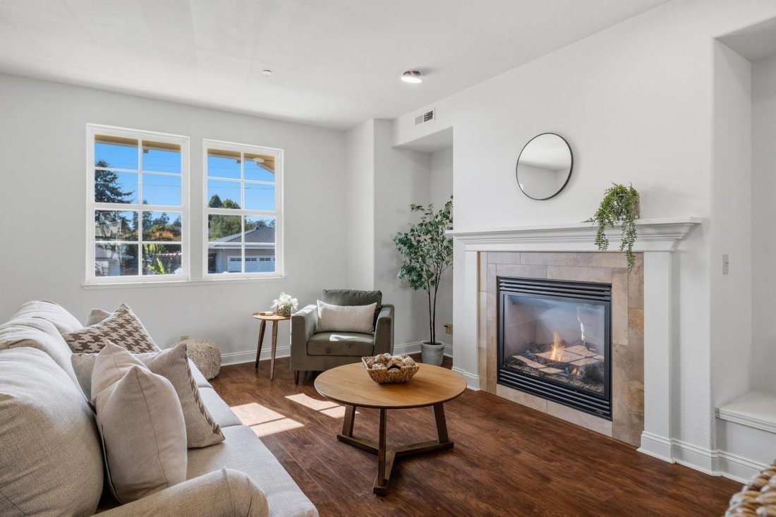 Townhouse in Santa Cruz, California, United States 3 - 18949029