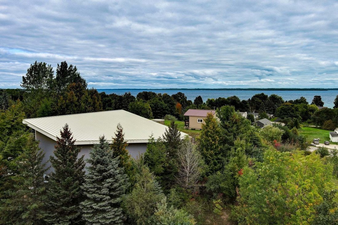 Haus in Suttons Bay, Michigan, Vereinigte Staaten 3 - 18935049