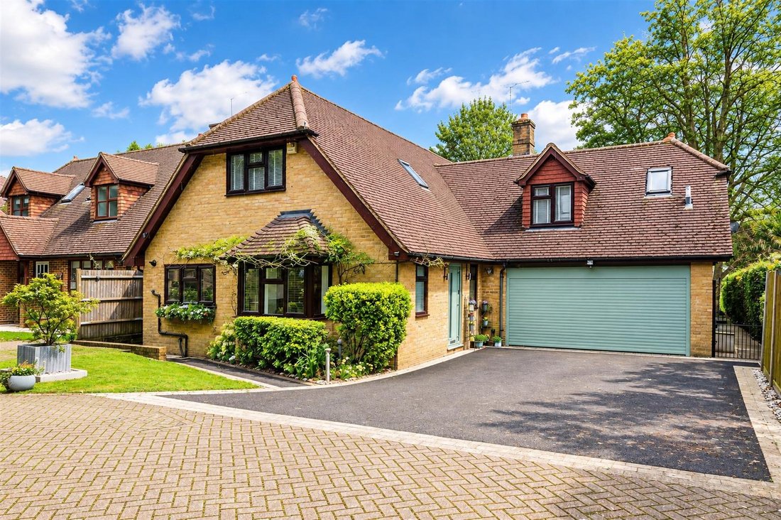 House in Coulsdon, London Borough of Croydon, England 1 - 17382829