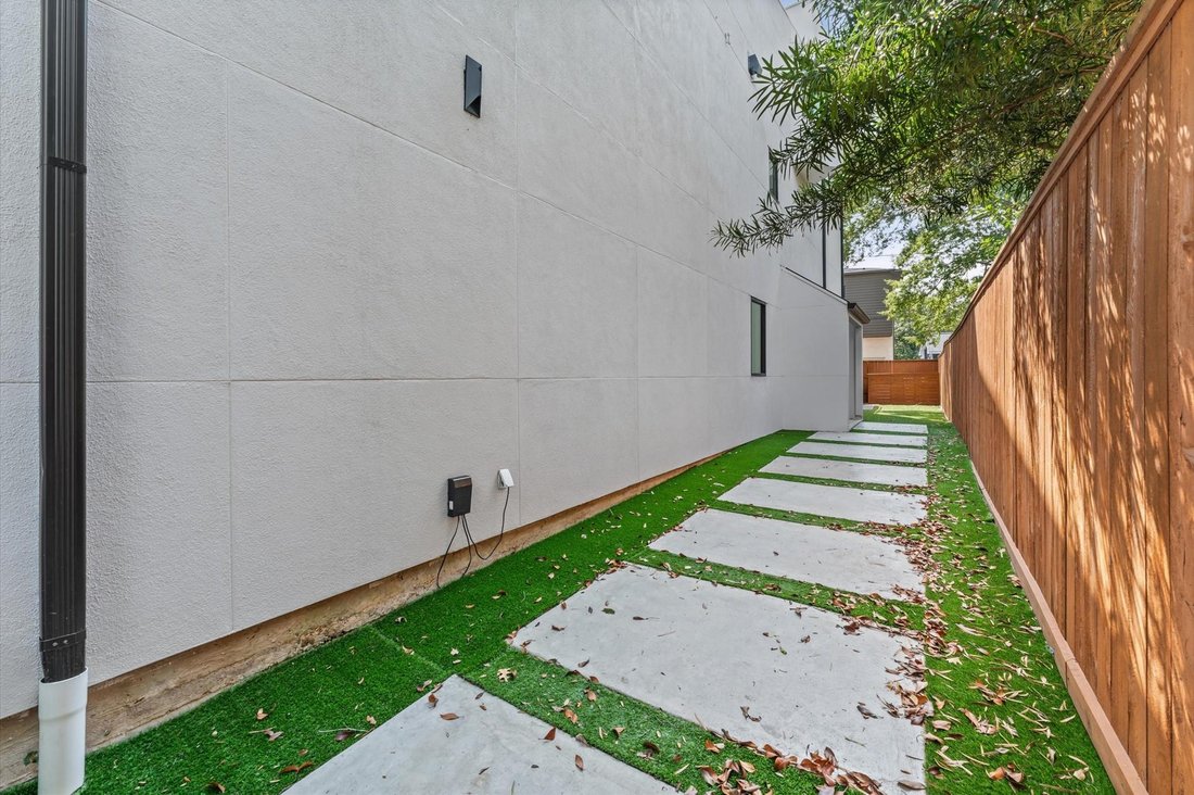 House in Houston, Texas, United States 3 - 18949267