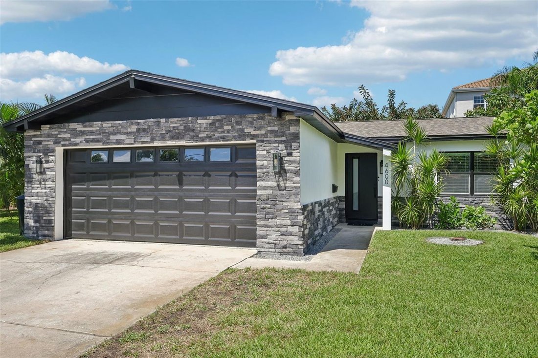 House in St. Petersburg, Florida, United States 4 - 18948895