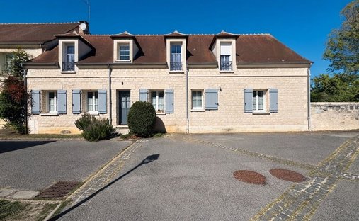 Haus in Senlis, Nordfrankreich, Frankreich 1