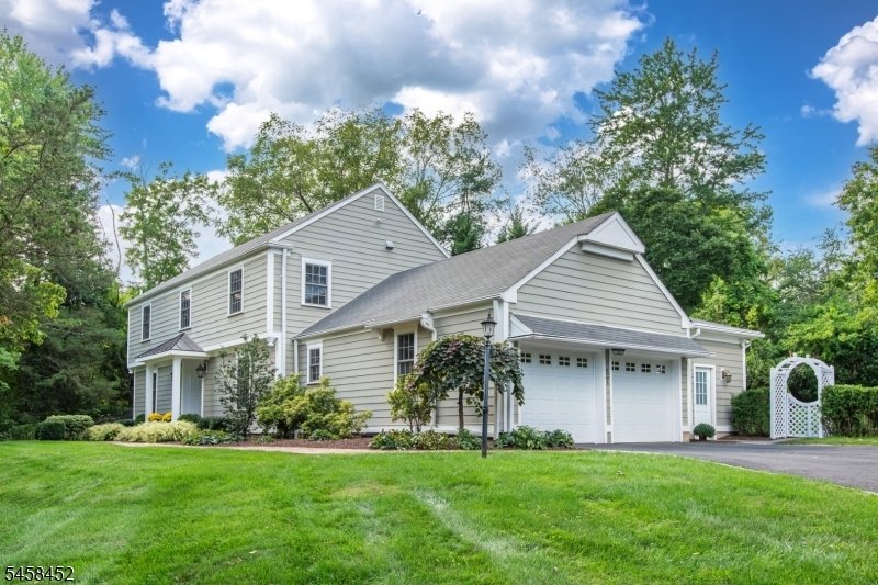 House in Basking Ridge, New Jersey, United States 2 - 18954089