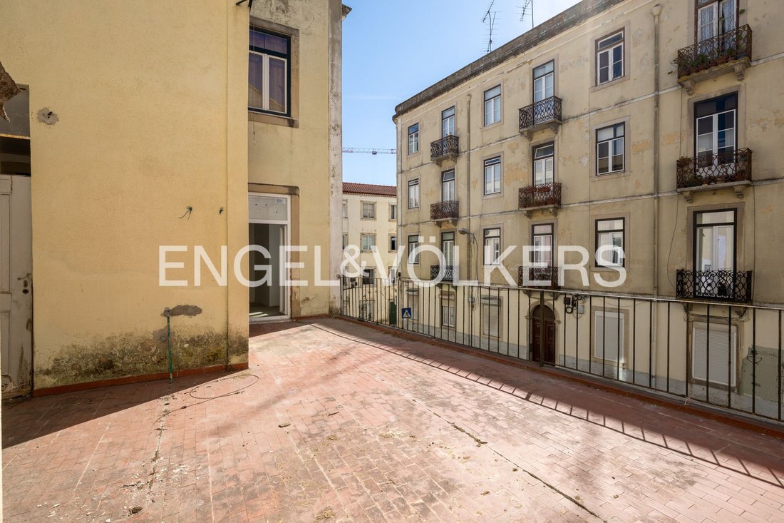 Sao Vicente, Lisbon, Portugal 4 - 18954360