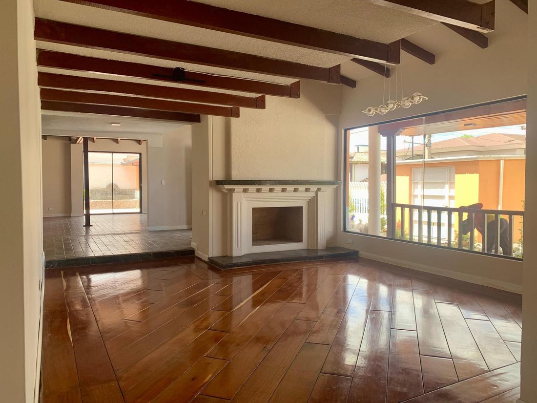 House in Quito, Pichincha, Ecuador 2 - 18949420