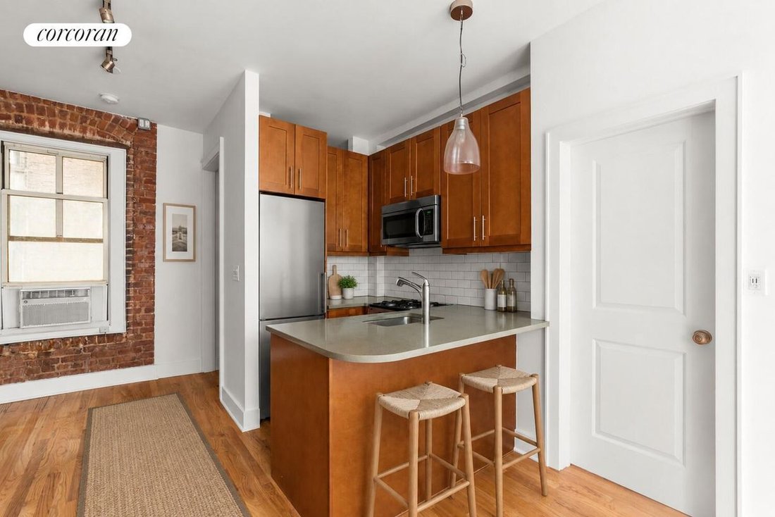 Co Op in New York, New York, United States 5 - 18949445