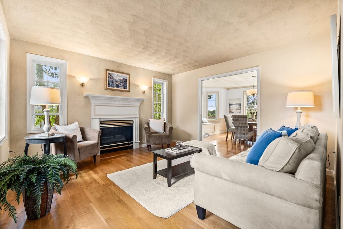 House in Westford, Massachusetts, United States 3 - 18954274