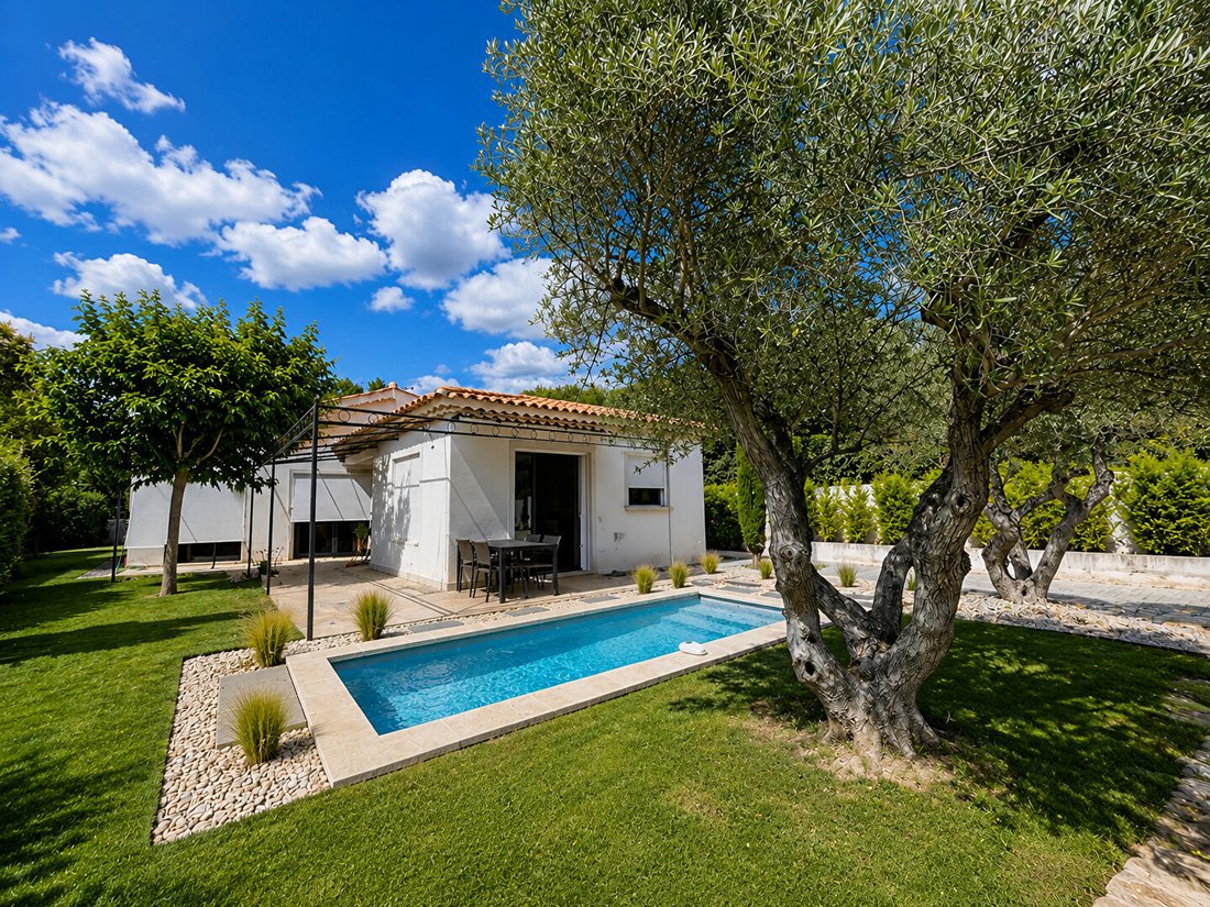 Villa in Granettes-Jauberte-Sainte Anne, Aix-en-Provence, France 1 - 18955087