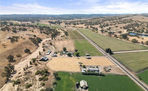 House in Creston, California, United States 1